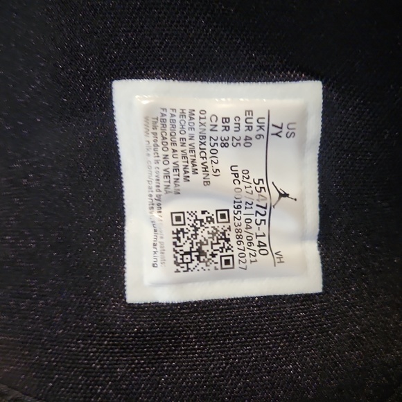 Jordan 1 - Picture 4 of 4